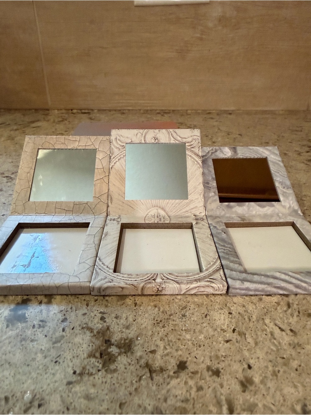 Compact Decorative Women’s Makeup Mirror - Beige/Neutral